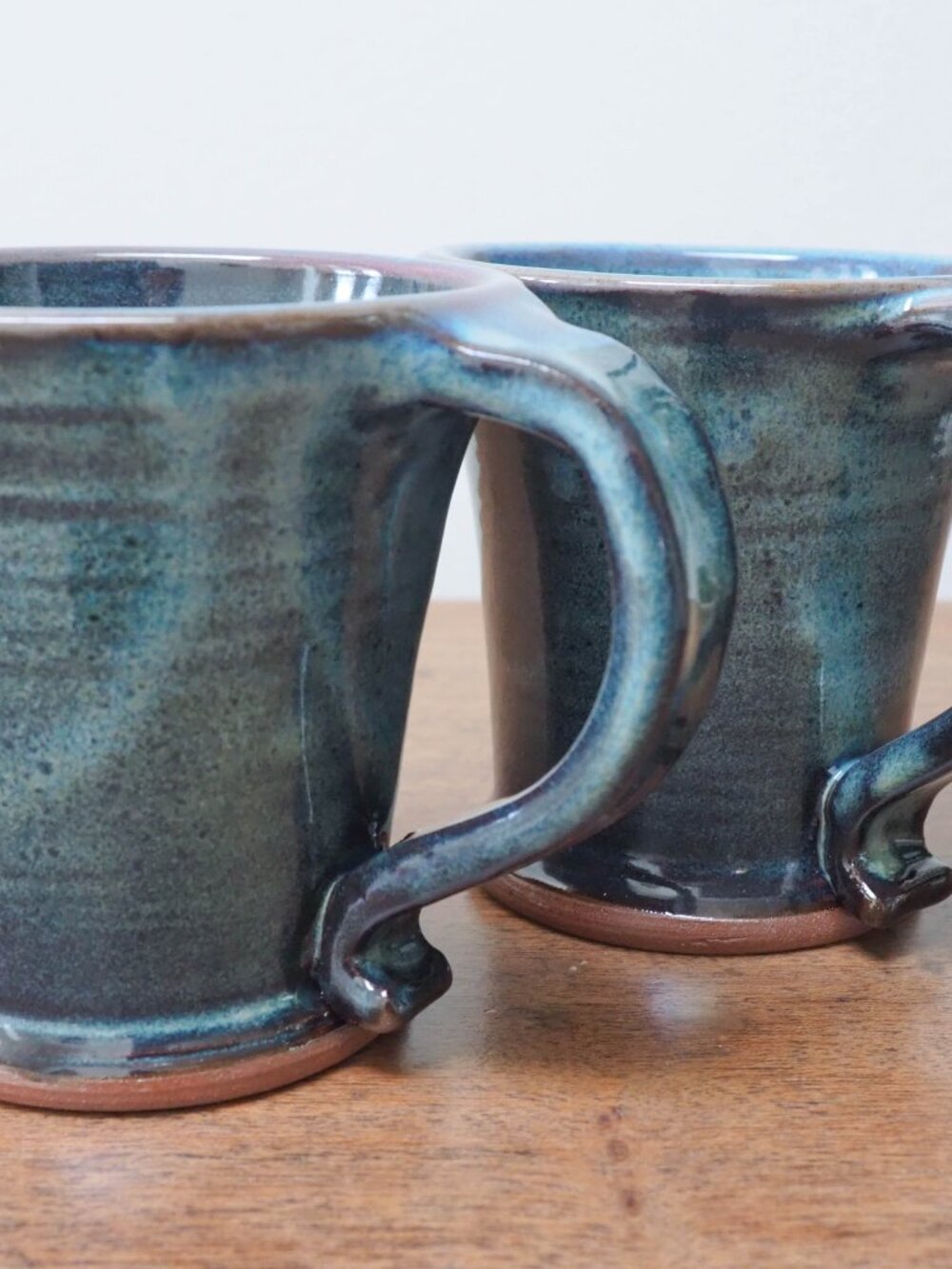 Vtg Handmade Ceramic Mug Pair - Ceramic Cabin Coffee Cup Duo - Picture 9 of 11